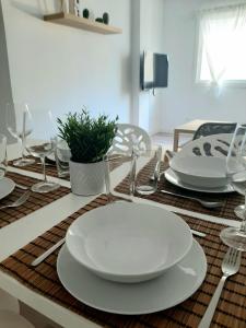 Zdjęcie z galerii obiektu Central & Beautiful Apartment by DV Properties #P2 w Maladze