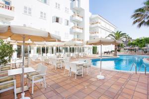 Bazén v ubytování Grupotel Dunamar nebo v jeho okolí