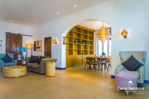 Setusvæði á Camp Netanya Resort and Spa