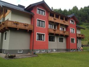 Budova, v ktorej sa apartmán nachádza
