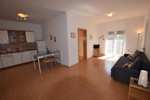 Kuchyň nebo kuchyňský kout v ubytování Apartment Lana 5 pers