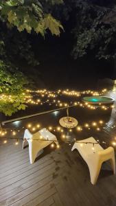 Gallery image of VIP Red Love house for 2 in Shilagalyay