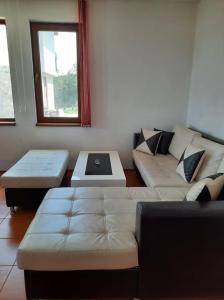 Galeriebild der Unterkunft Вила Мариам Villa Mariam in Batak