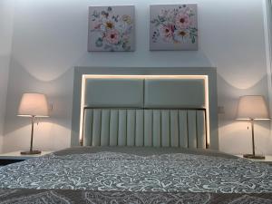 Postelja oz. postelje v sobi nastanitve Apartamentos Quebra-Mar 2