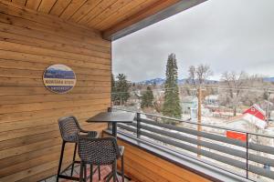 Chic Bozeman Apartment - 1 Block Off West Main St! v zimě