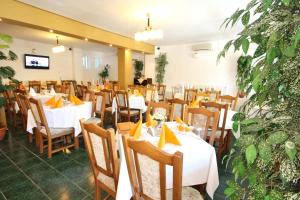 Εστιατόριο ή άλλο μέρος για φαγητό στο Hotel Dynes