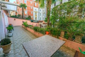 Vonkajšia záhrada v ubytovaní Apartments Villa 7