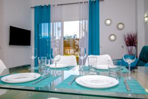 Μια τηλεόραση ή/και κέντρο ψυχαγωγίας στο Flamenco beach house