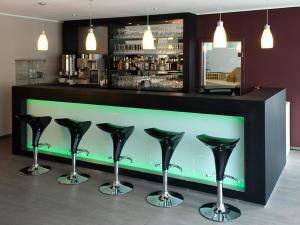 Lounge nebo bar v ubytování Hotel Schweizer Hof