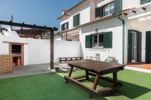 Gallery image of Gelfa Beach House in Viana do Castelo