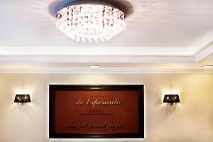 Certifikát, ocenenie alebo iný dokument vystavený v ubytovaní Resort de Esperanto Sanatorium Uzdrowiskowe