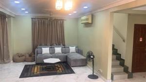 Ruang duduk di NICE HOME VILLA, Bandar Country Homes, Rawang