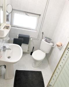 ห้องน้ำของ Balaton Apartman Paloznak