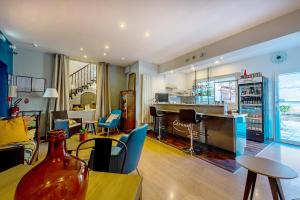 Kuchyň nebo kuchyňský kout v ubytování Hotel Sainte Anne - Apt