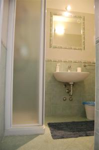 A bathroom at Corte Colori