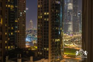 Nespecifikovaný výhled na destinaci Dubaj nebo výhled na město při pohledu z apartmánu