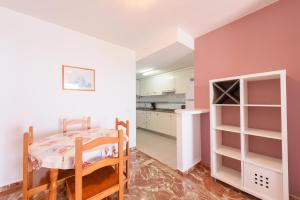Kuchyň nebo kuchyňský kout v ubytování Apartamentos Nuevo México C 132