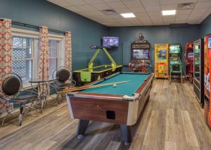 Biliár nebo kulečník v ubytování Club Wyndham Long Wharf