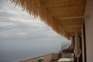 Gallery image of East wind house in Praiano