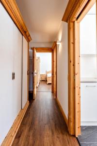 Postel nebo postele na pokoji v ubytování Spacious Apartment with fantastic Alpine Panorama + 6 fotografií