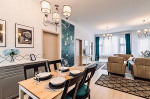 Posedenie v ubytovaní Monarchia Apartman Grand