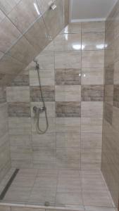 A bathroom at Rita-Vár Szálláshely