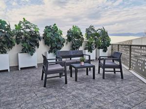 Balkón nebo terasa v ubytování Guest rooms Denicija