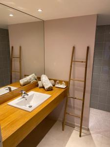 Kylpyhuone majoituspaikassa La Mauresque