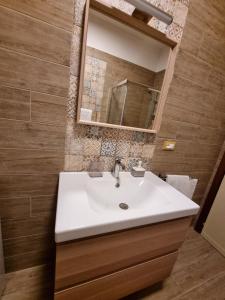 Baðherbergi á B&B L'ARANCIO