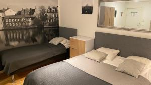 Postel nebo postele na pokoji v ubytování Hotell TunaPark