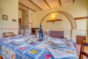 Nápoje v ubytovaní Agriturismo Le Terre del Casale