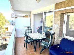 Ein Balkon oder eine Terrasse in der Unterkunft APARTBEACH CYE 6 CLIMATIZADO y JUNTO PLAYA