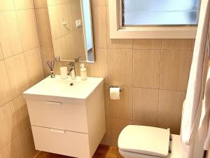 Ein Badezimmer in der Unterkunft APARTBEACH CYE 6 CLIMATIZADO y JUNTO PLAYA
