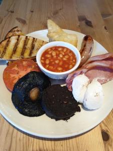 Food at or somewhere near the bed & breakfast 