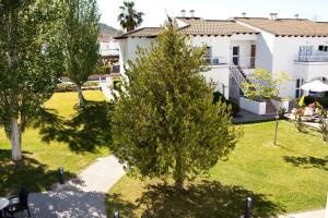 Vonkajšia záhrada v ubytovaní Serenity Apartments