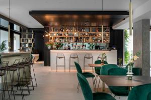 Posezení v ubytování We Me Suite Hotel