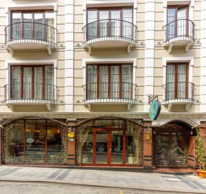 Budova, kde se hotel nachází