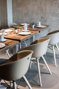 A restaurant or other place to eat at Hotel & Resort Le Colombare