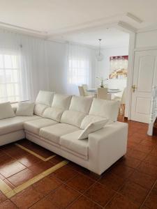 A seating area at Duplex Penthouse Panoramic Del Atlantico