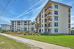 Gallery image of Oceanfront Ormond Beach Getaway with Balcony! in Ormond Beach