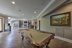 a pool table in a room with a painting on the wall at Huge Lebanon Estate with Resort-Style Amenities in Lebanon
