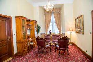 Posezení v ubytování Chateau Zbiroh