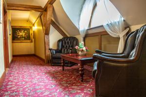 Posezení v ubytování Chateau Zbiroh