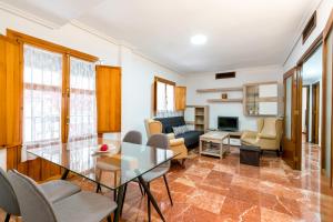 Telewizja i/lub zestaw kina domowego w obiekcie Holi-Rent Estrella