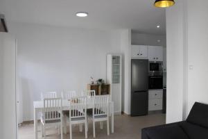 Kuchyň nebo kuchyňský kout v ubytování Apartamento centro Lorenzo Borrego