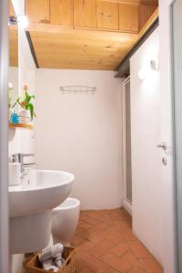Bilik mandi di LEI Luxury Suite +28 gambar