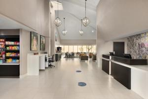 Fuajee või vastuvõtt majutusasutuses La Quinta inn & suites by Wyndham Dothan