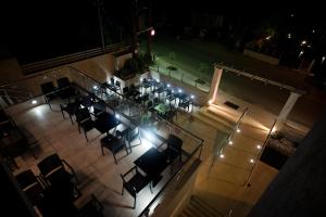 Restaurace v ubytování Mantinia Bay Hotel