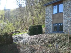 Garður fyrir utan B&B L'ourthe