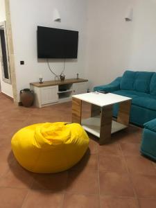 A television and/or entertainment centre at Villa Oasis етаж1 Még 16 kép